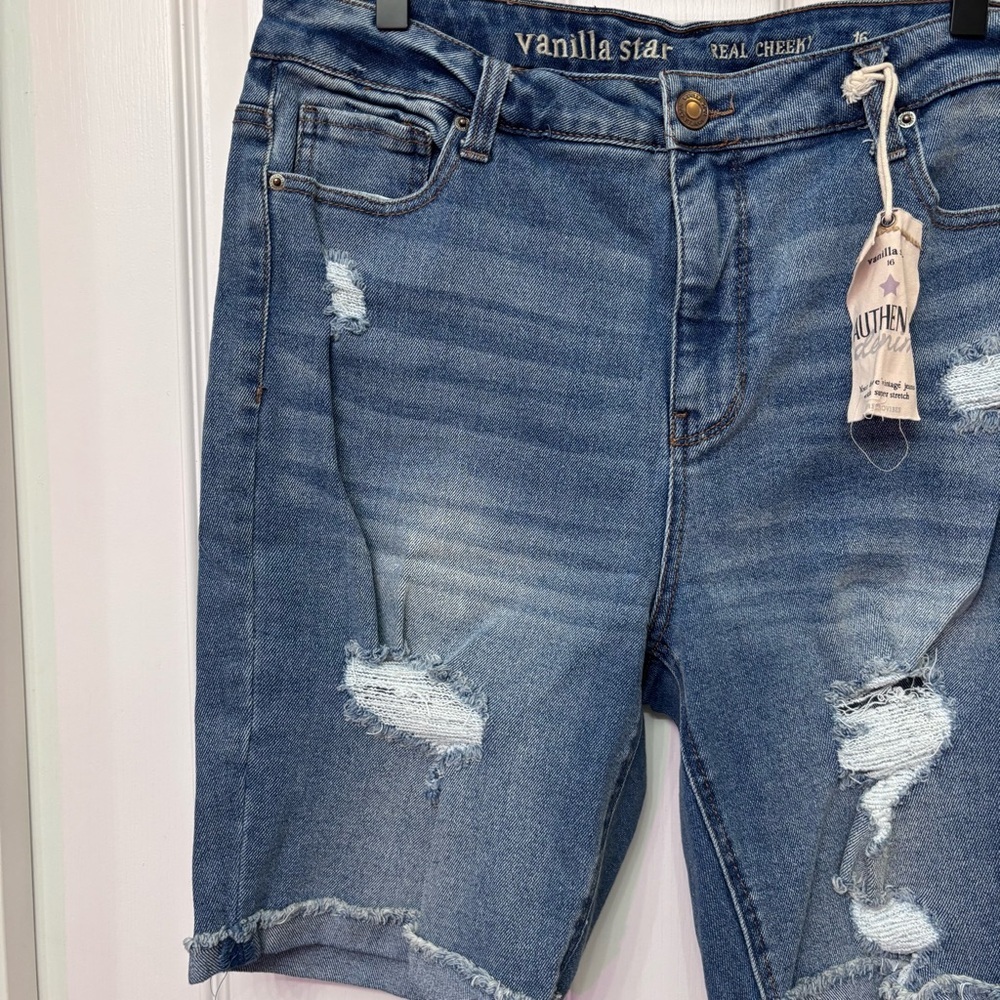 Mid Wash Distressed Denim Shorts | Vanilla Star 16 - Picture 3 of 11